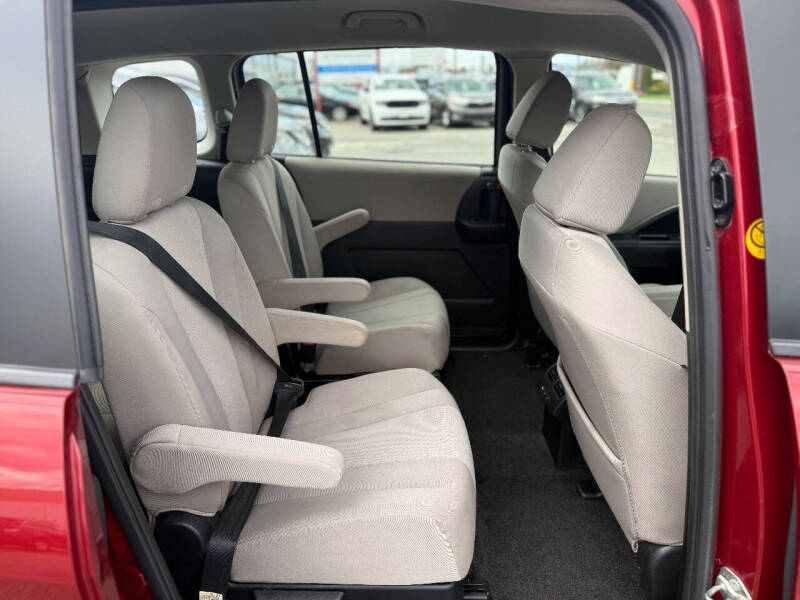 2013 Mazda MAZDA5 Touring