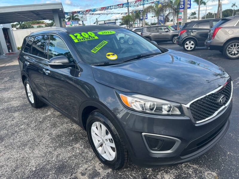 2016 Kia Sorento LX's photo