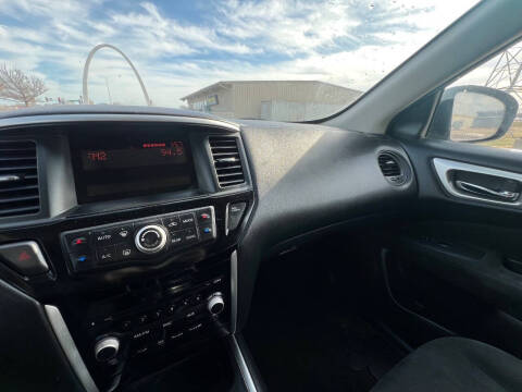 2015 Nissan Pathfinder SL