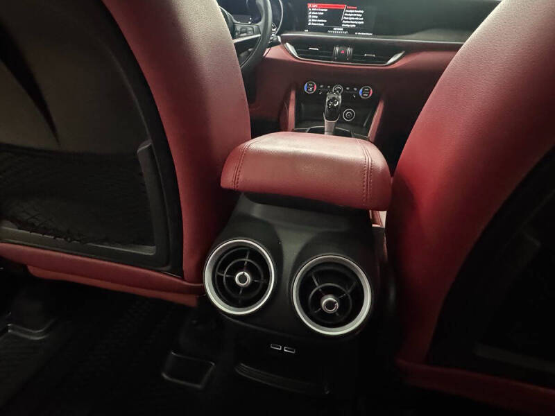 2018 Alfa Romeo Stelvio Ti