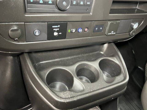 2022 Chevrolet Express 2500