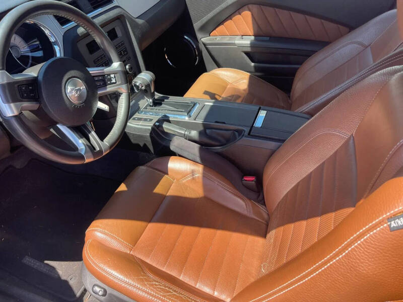 2012 Ford Mustang V6 Premium
