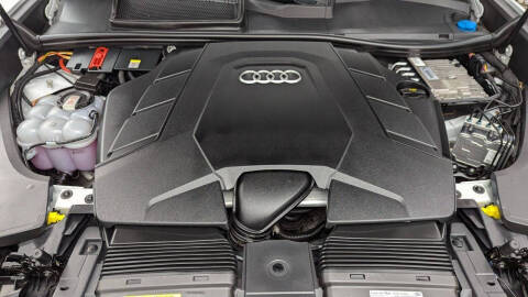 2022 Audi Q8 quattro Premium 55 TFSI