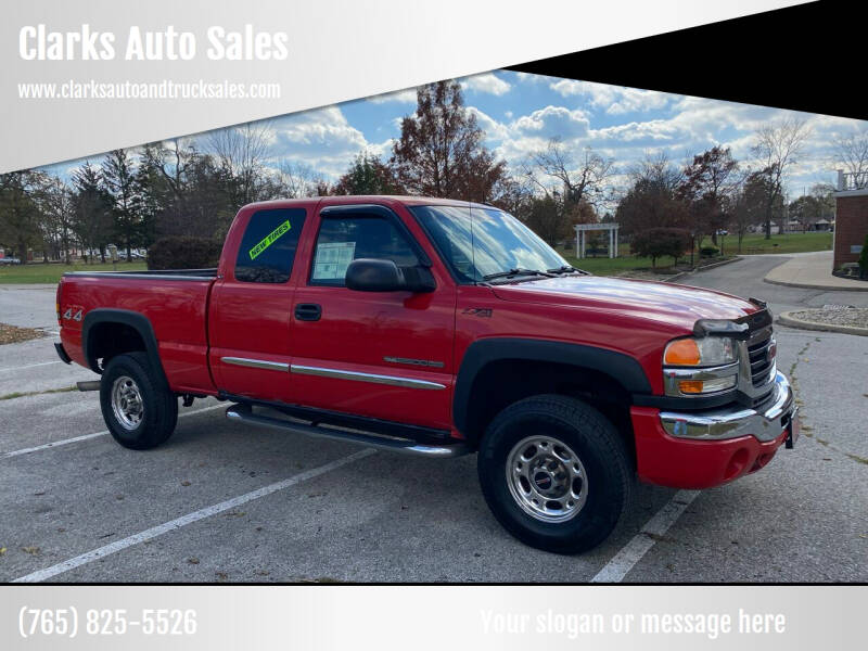 2003 GMC Sierra 2500HD for sale at Clarks Auto Sales in Connersville IN