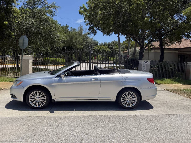 2011 Chrysler 200 Limited