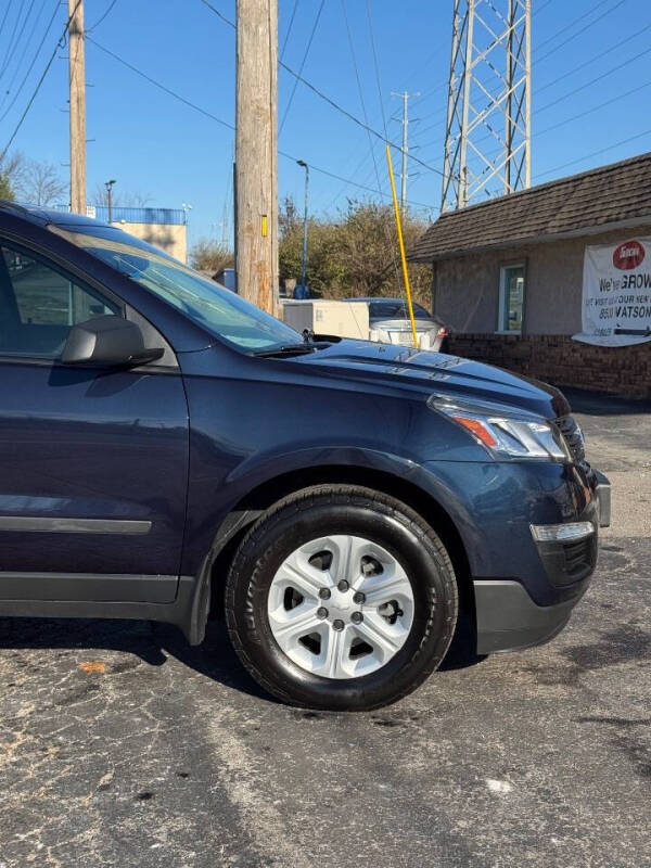 2017 Chevrolet Traverse LS