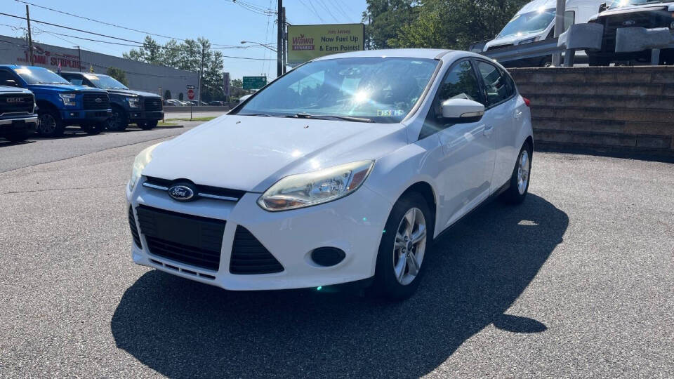 2014 Ford Focus SE's photo