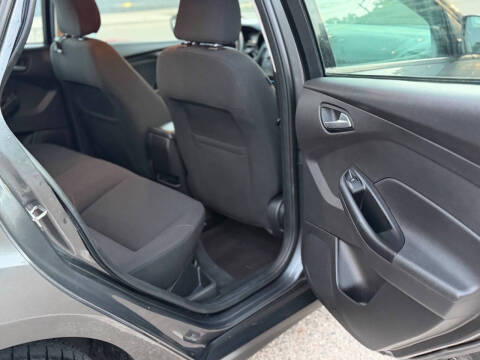 2017 Ford Focus SE