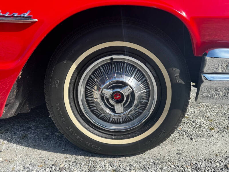 1964 Ford Thunderbird