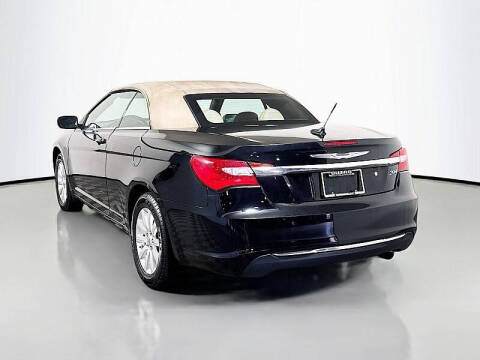 2013 Chrysler 200 Touring