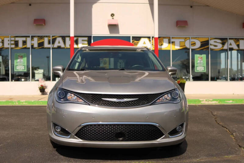 2020 Chrysler Pacifica Touring