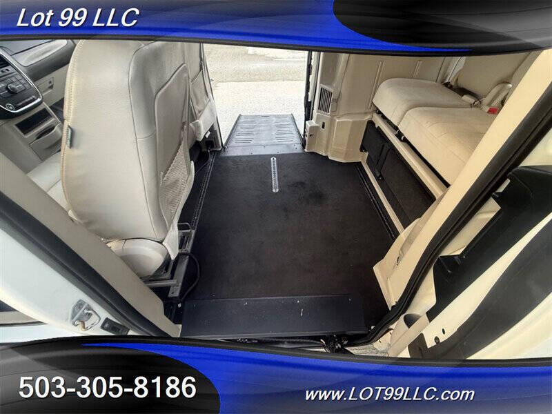 2011 Dodge Grand Caravan Crew