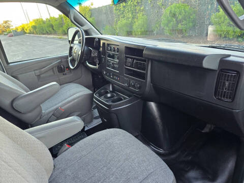 2020 Chevrolet Express 2500