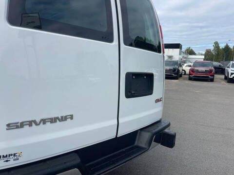 2024 GMC Savana 2500