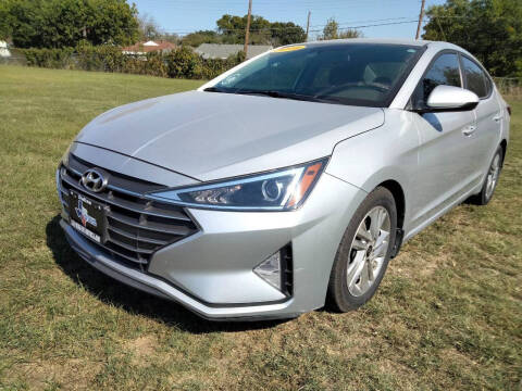 2019 Hyundai Elantra for sale at LA PULGA DE AUTOS in Dallas TX