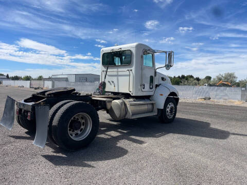 2007 Peterbilt 335