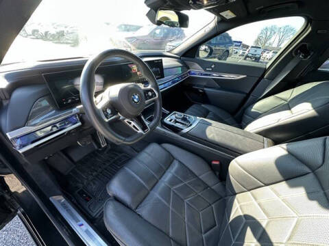 2024 BMW 7 Series 740i