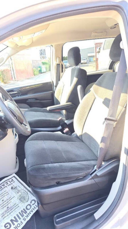 2012 Dodge Grand Caravan SE