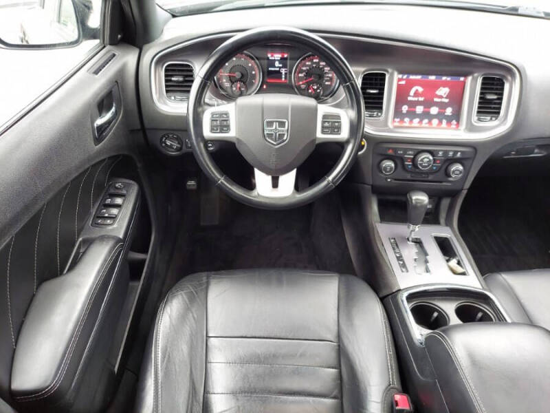 2014 Dodge Charger R/T Plus