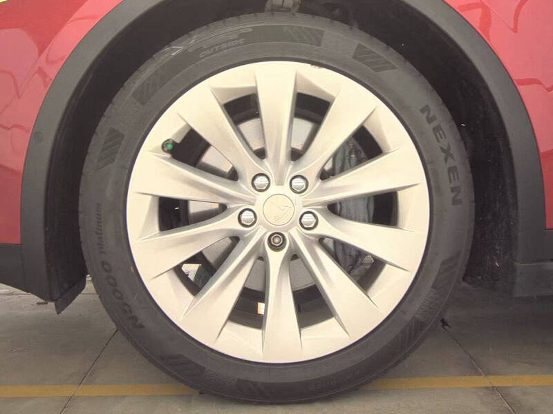 2018 Tesla Model X 75D