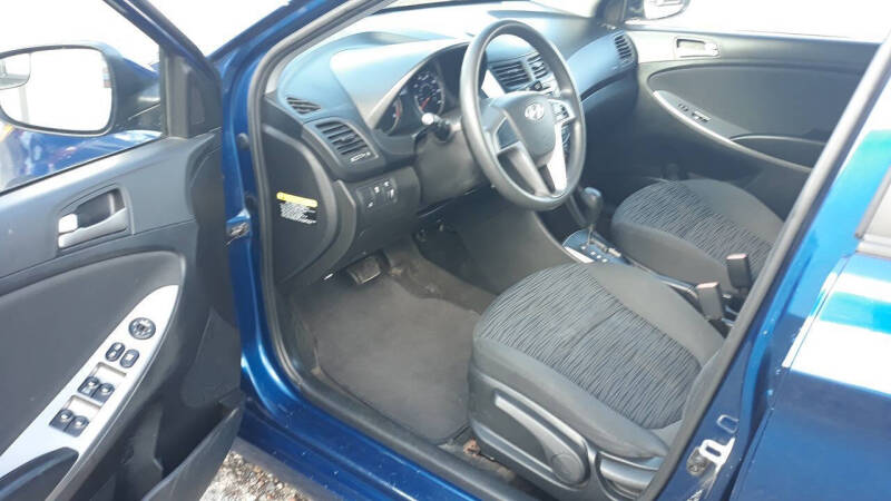 2016 Hyundai Accent SE