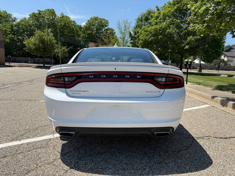 2017 Dodge Charger SXT