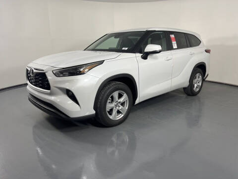 2023 Toyota Highlander for sale at PHIL SMITH AUTOMOTIVE GROUP - Toyota Kia of Vero Beach in Vero Beach FL