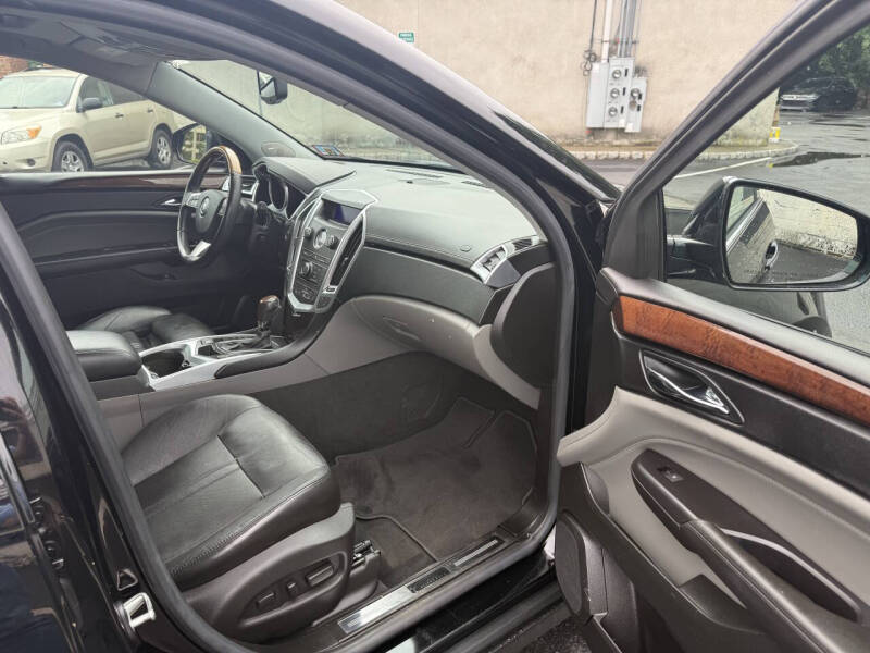 2011 Cadillac SRX Luxury Collection