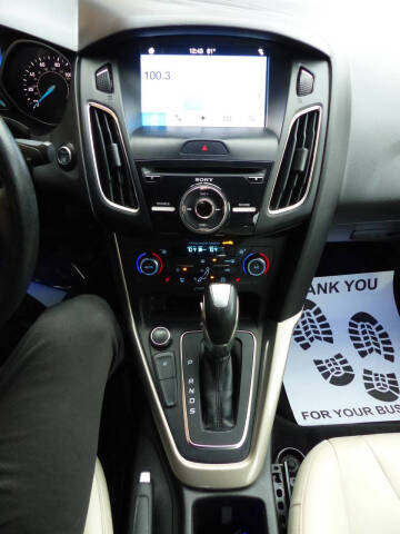 2017 Ford Focus Titanium