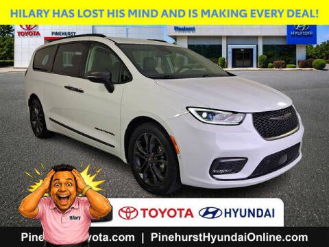2024 Chrysler Pacifica Touring L