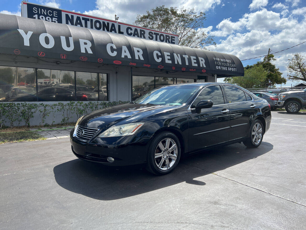 2009 LEXUS ES Sedan - $7,900