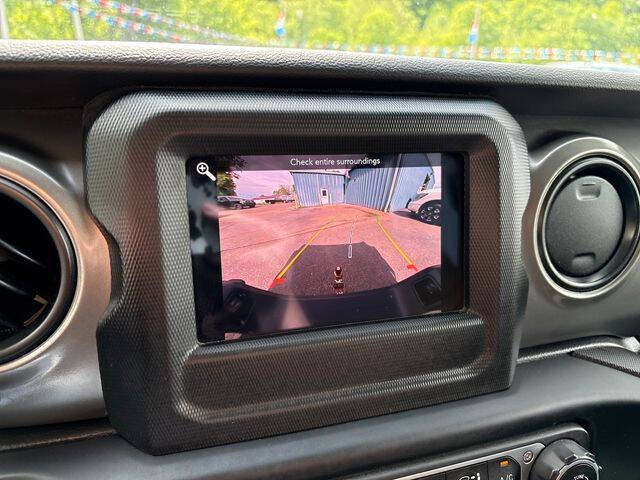 2023 Jeep Gladiator Willys