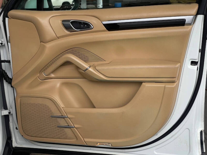 2014 Porsche Cayenne