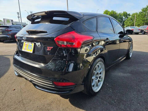 2018 Ford Focus ST