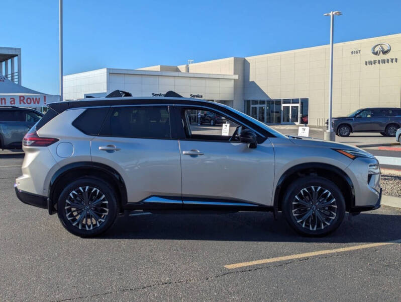 2025 Nissan Rogue Platinum