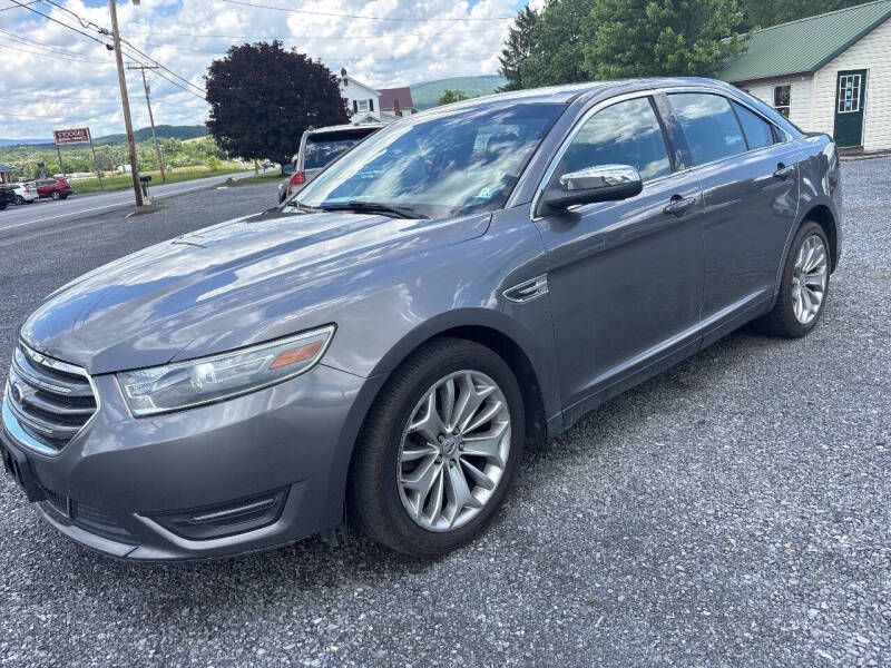 2014 Ford Taurus Limited FWD's photo