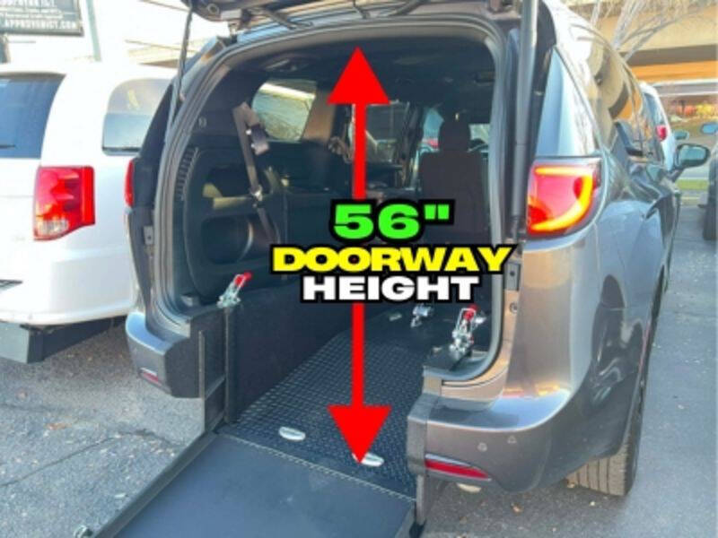 2018 Chrysler Pacifica Touring Plus