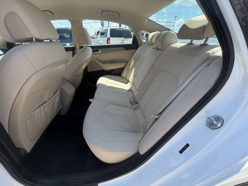 2017 Hyundai Sonata SE