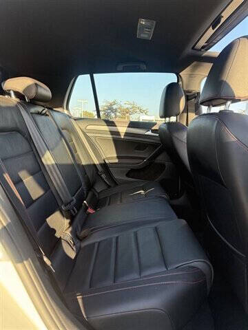 2019 Volkswagen Golf GTI S