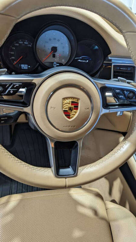 2015 Porsche Macan S