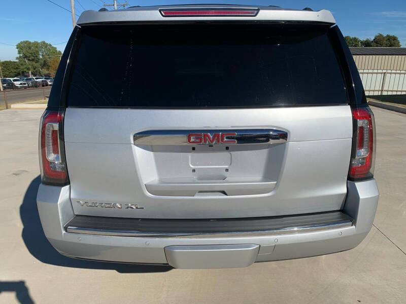 2017 GMC Yukon XL Denali