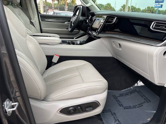 2022 Jeep Wagoneer 20