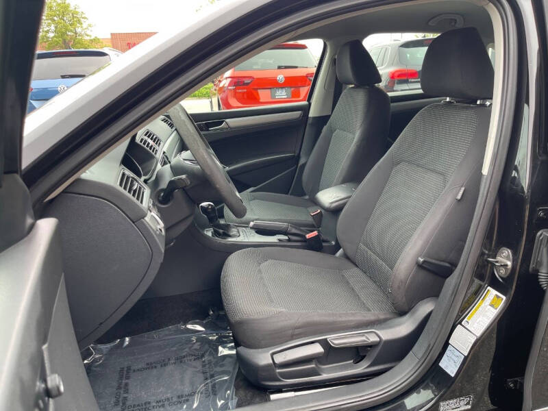 2016 Volkswagen Passat 1.8T S