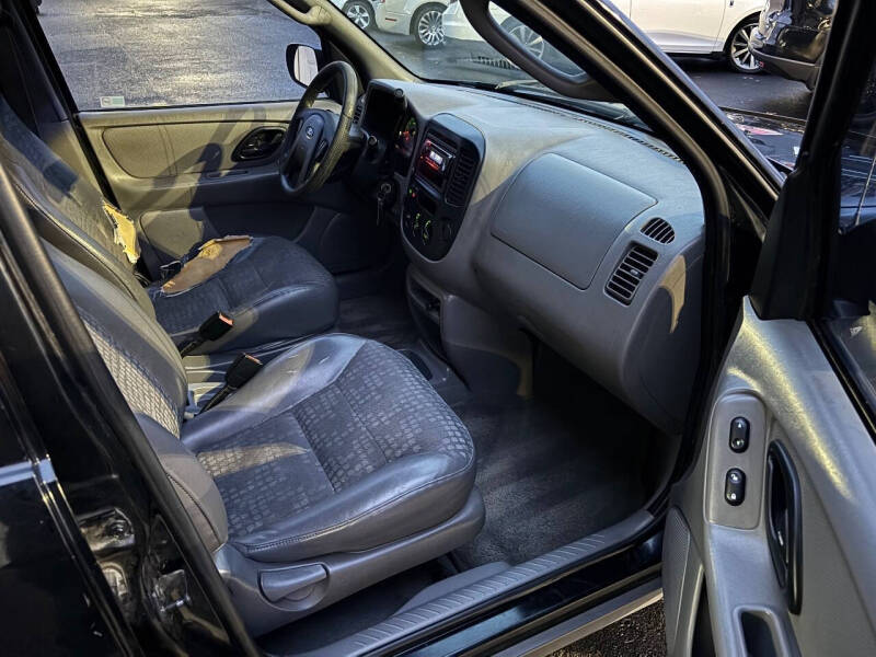 2001 Ford Escape XLS