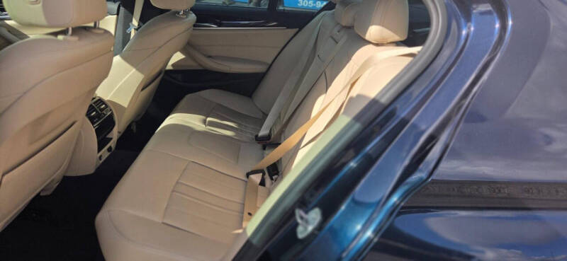 2017 BMW 5 Series 530i