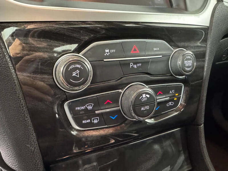 2015 Chrysler 300 Limited