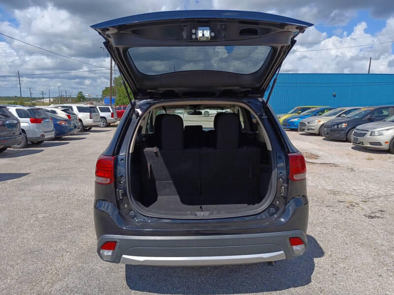 2016 Mitsubishi Outlander ES