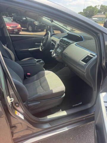 2014 Toyota Prius v Three