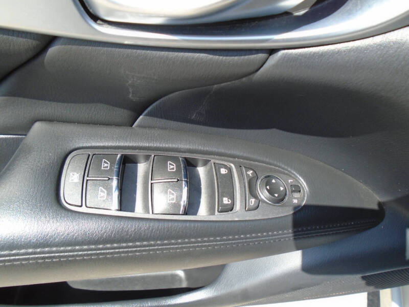 2013 Infiniti M37