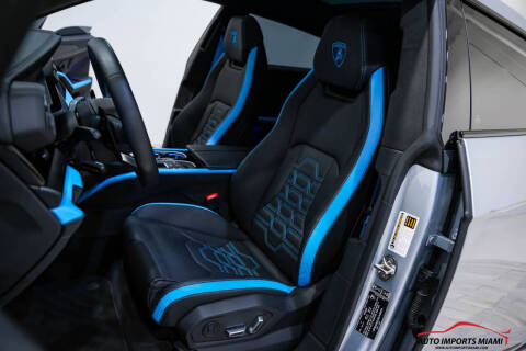 2025 Lamborghini Urus SE